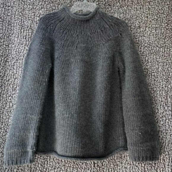 EXPRESS Grey Turtleneck Lambswool/Angora Blend Sweater - Picture 1 of 5